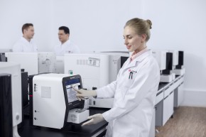 Dymind DP-H10 Blutanalyse Gerät  - für Diff-Blutbild, CRP, SAA