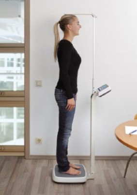 Personenwaage MPE 250K100HM mit Stativ und Grössenmessstab, Kern, inkl. Eichkosten